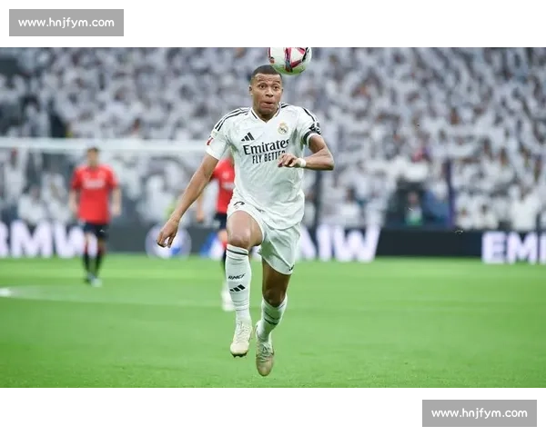 姆巴佩 9 场 12 球虐巴萨：本世纪第三，效率碾压 C 罗本泽马